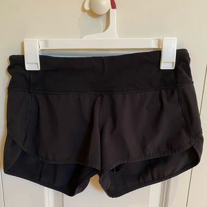 Lululemon Speed-Up Shorts 2.5”